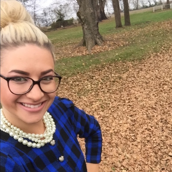 Going Live tonight!6:30 central,7:30 EST *LIKE* to be notified for a LIVE show!🤗 - Picture 4 of 8